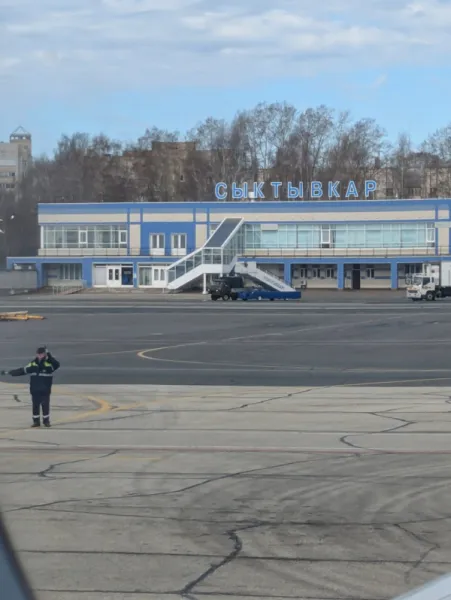 Путешествие в Сыктывкар: от аэропорта до городских улиц и архитектурных контрастов