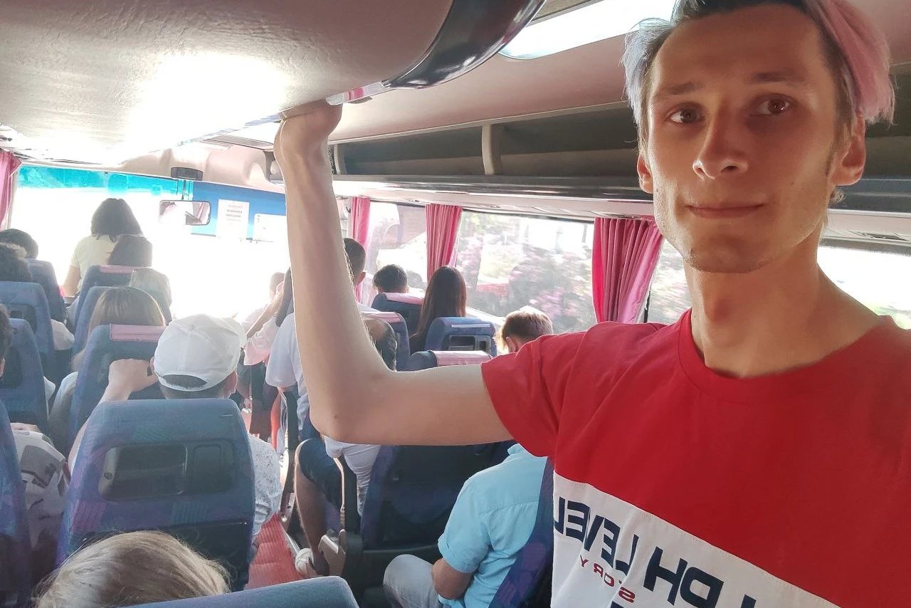 Продолжаем приключение: сели в первый попавшийся автобус на окраине города