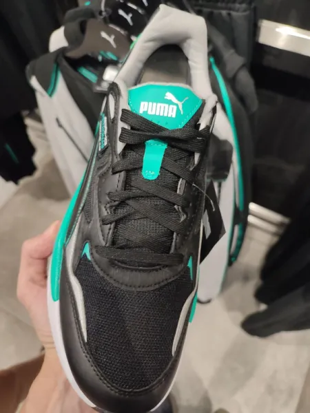 Кроссовки Puma Mercedes: стиль и скорость на ваших ногах
