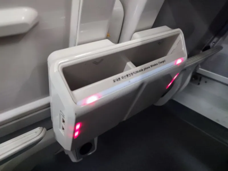 Вагон с фишками: беспроводная зарядка и USB-порты в поезде