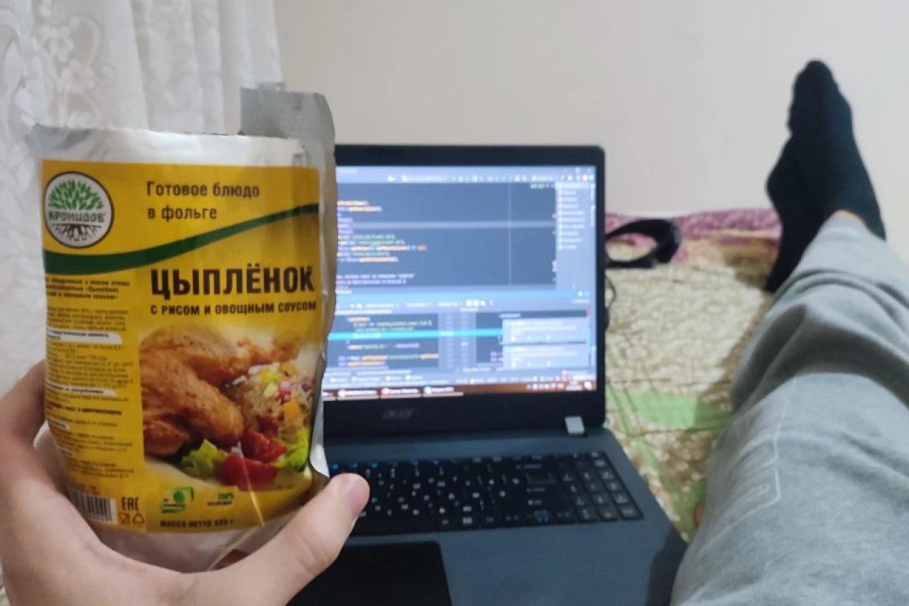 Когда в походе есть друг, который фанатеет от походной еды