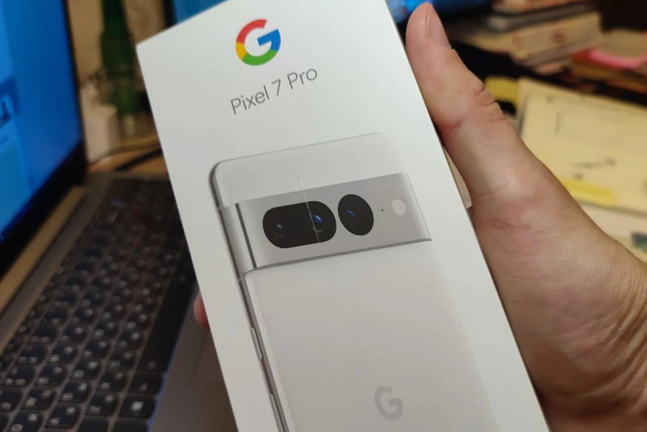 Google Pixel 7 Pro: распаковка и первые впечатления