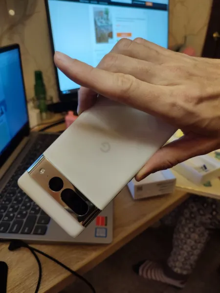 Google Pixel 7 Pro: распаковка и первые впечатления