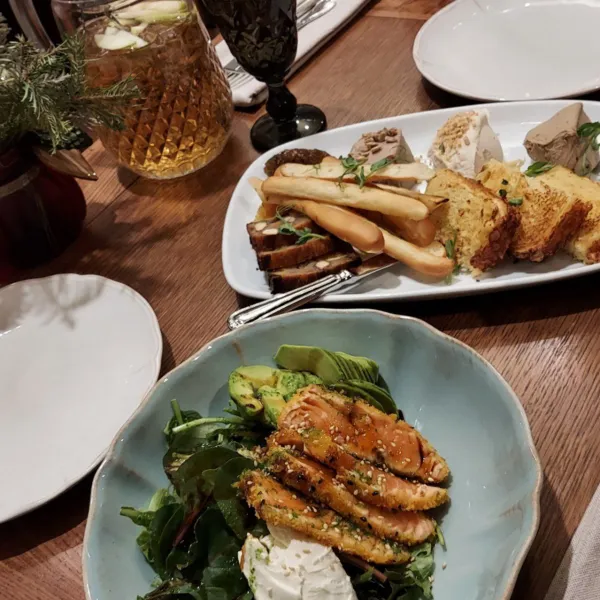 Вкусно поесть в новом городе: гид по гастрономическим открытиям