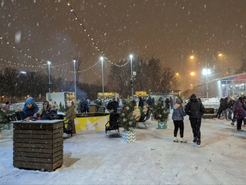 Бесплатный каток в Парке Горького: брендинг, халява и приятные бонусы