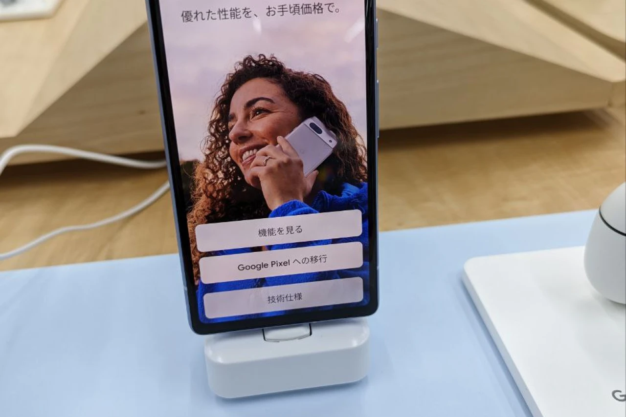 Google Pixel 7a: новый телефон с устаревшими рамками