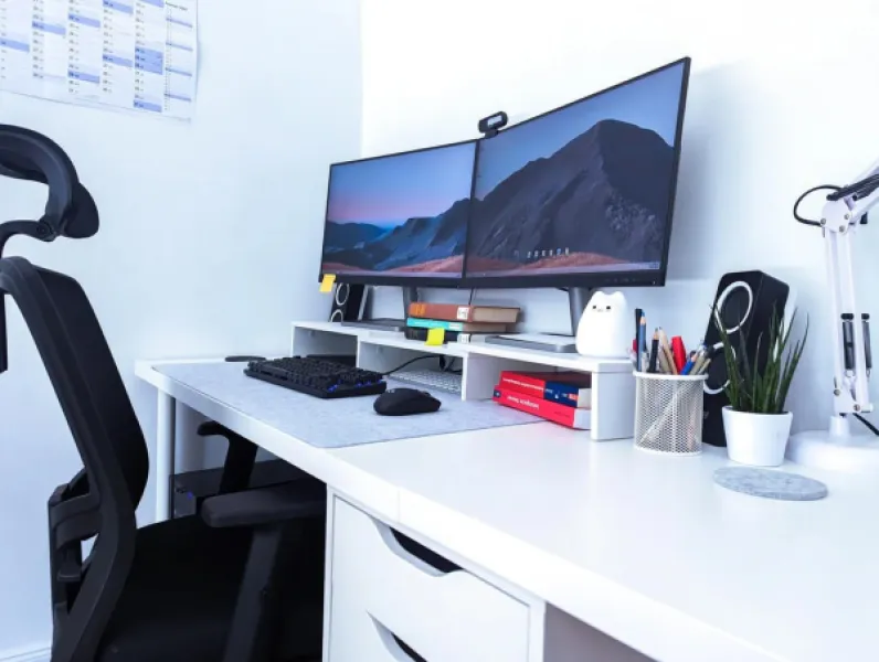 Вопрос владельцам нескольких мониторов и Ultra Wide: как вы организуете рабочее пространство?
